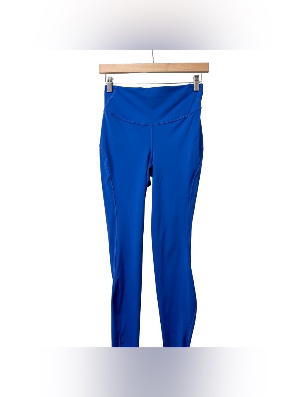 Lululemon Base Pace High-Rise Tight 25"
Symphony Blue Size‎ 5
